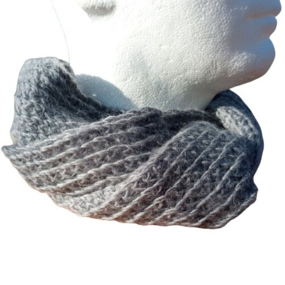 Handmade Mens Wool Scarf Rib Neck Warmer Knit Variable Gray Tones Made in USA